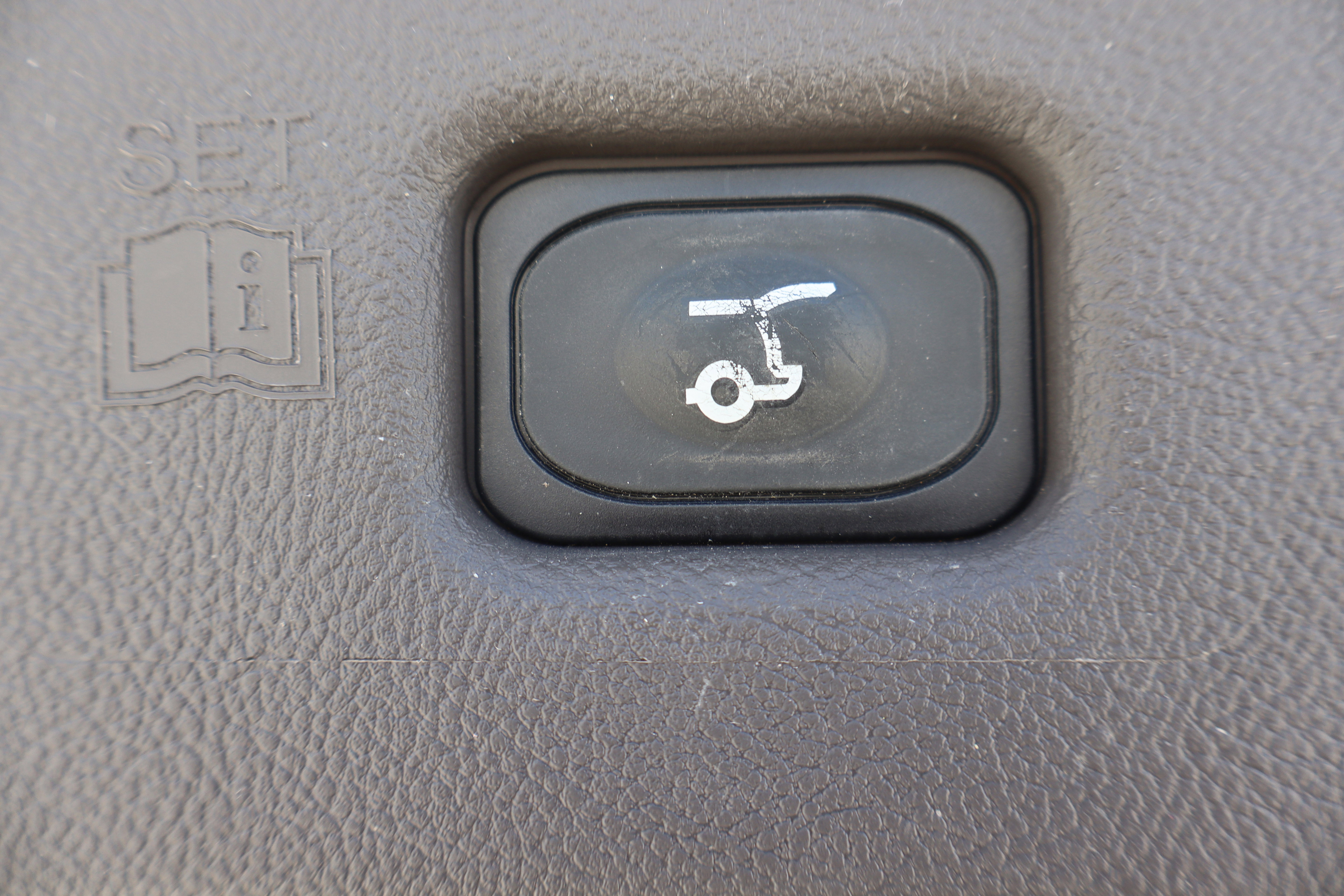 Used 2023 Lincoln Nautilus AWD w/ Premium Package image 28