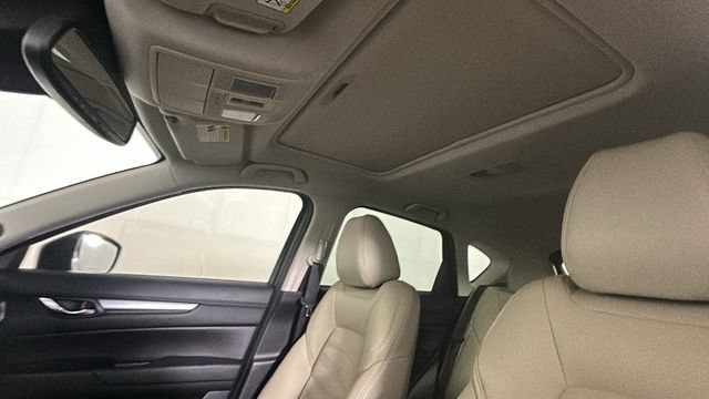 Used 2018 MAZDA CX-5 Touring w/ Preferred Equipment Package FWD image 11