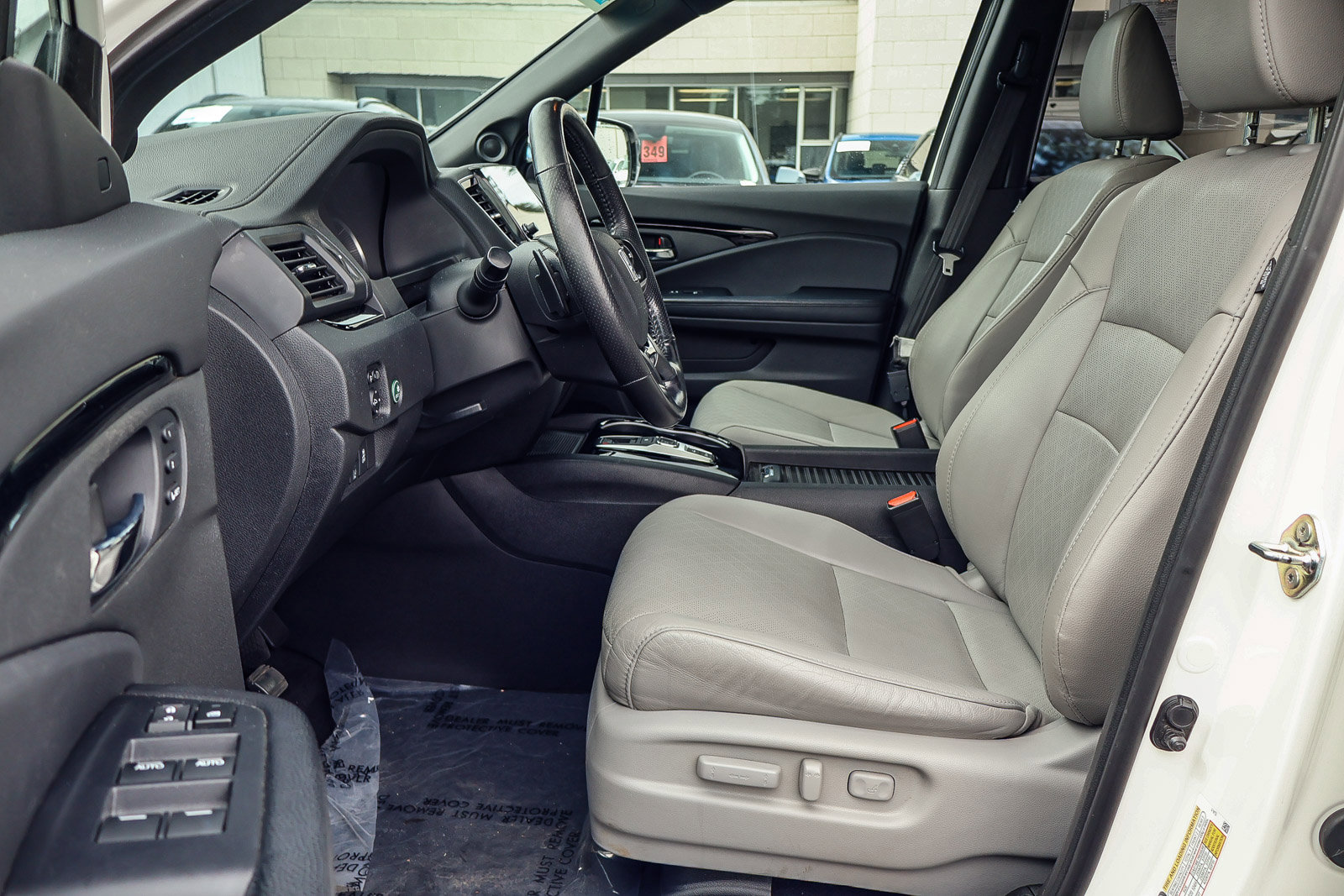 Used 2019 Honda Passport Elite image 2