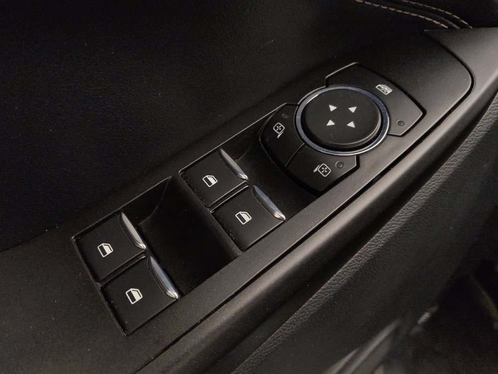 Used 2020 Ford Explorer XLT w/ Equipment Group 202A image 27