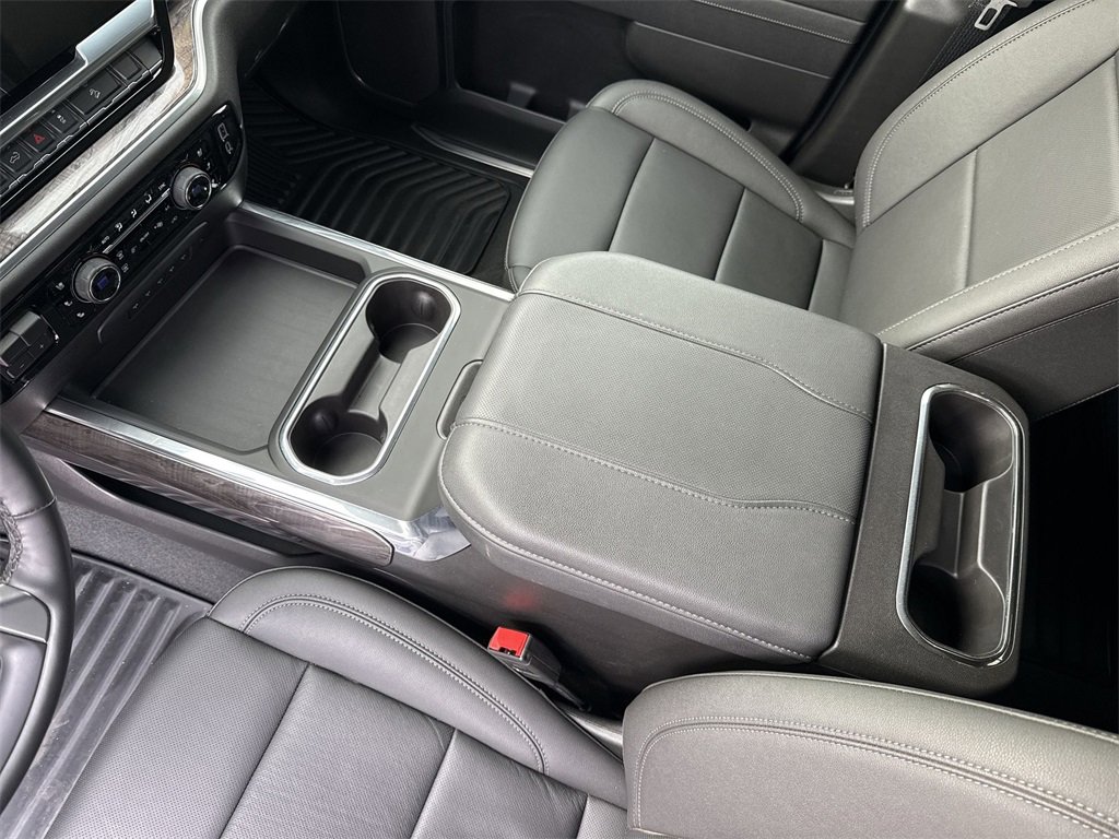 Used 2025 Chevrolet Silverado 2500 LTZ w/ LTZ Convenience Package image 24