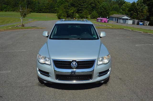Used 2009 Volkswagen Touareg VR6 image 9