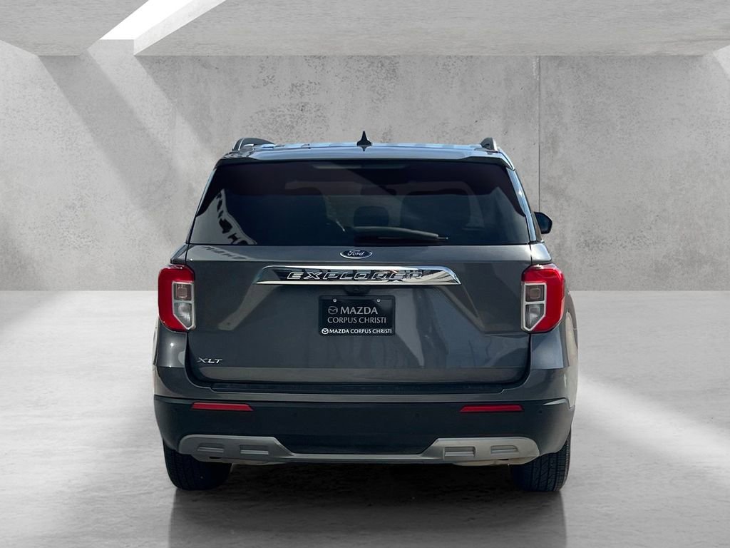 Used 2023 Ford Explorer XLT w/ Equipment Group 202A image 6