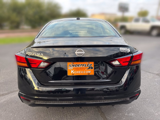 Used 2025 Nissan Altima 2.5 SV FWD image 4