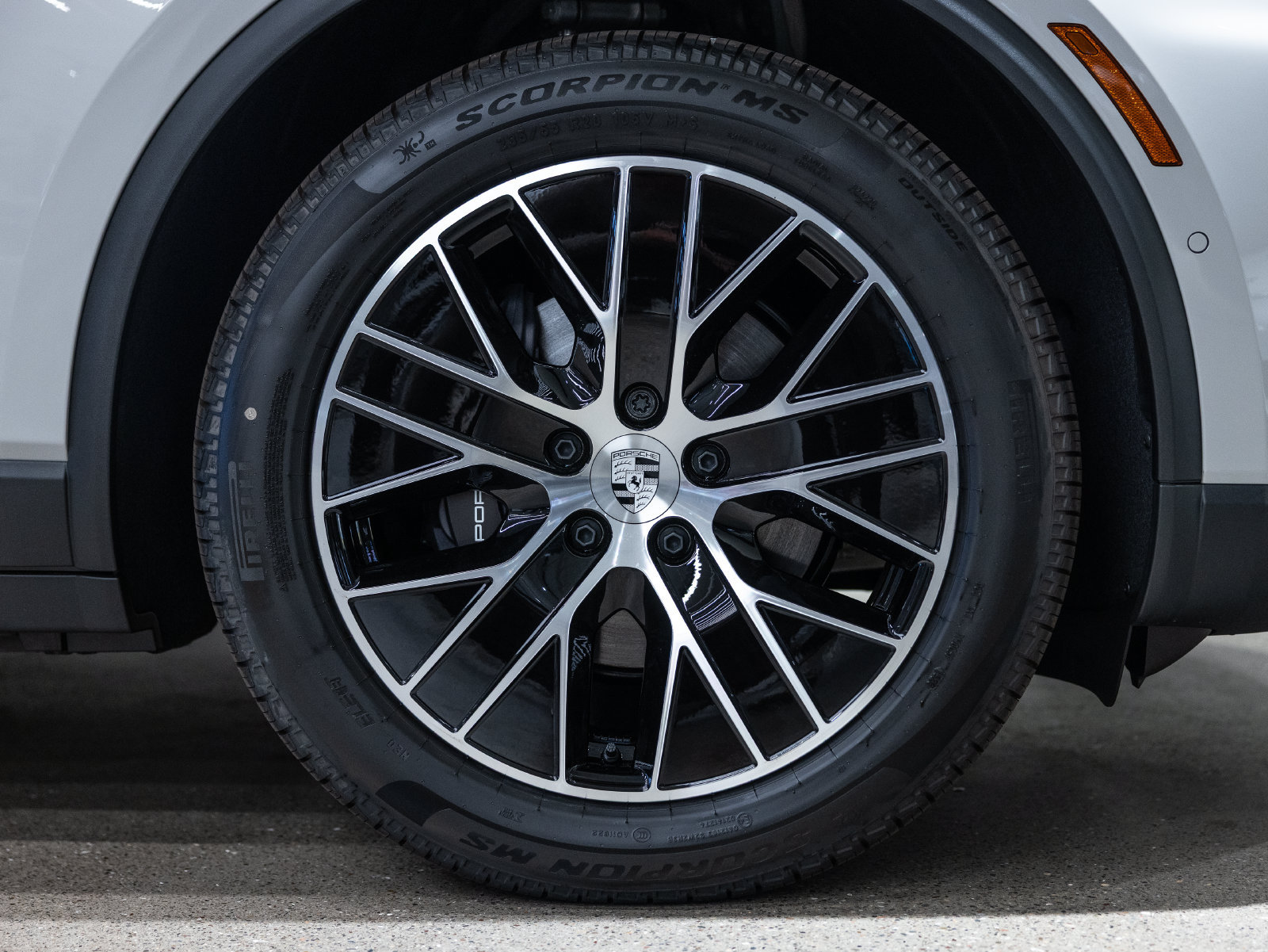 New 2026 Porsche Macan Electric RWD image 17
