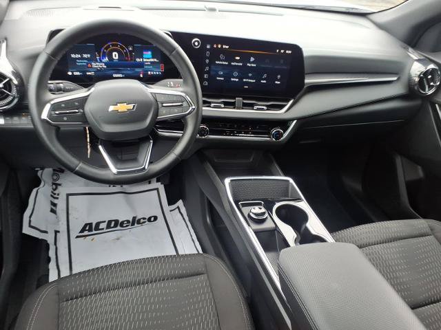 Used 2026 Chevrolet Equinox LT AWD/4WD image 10