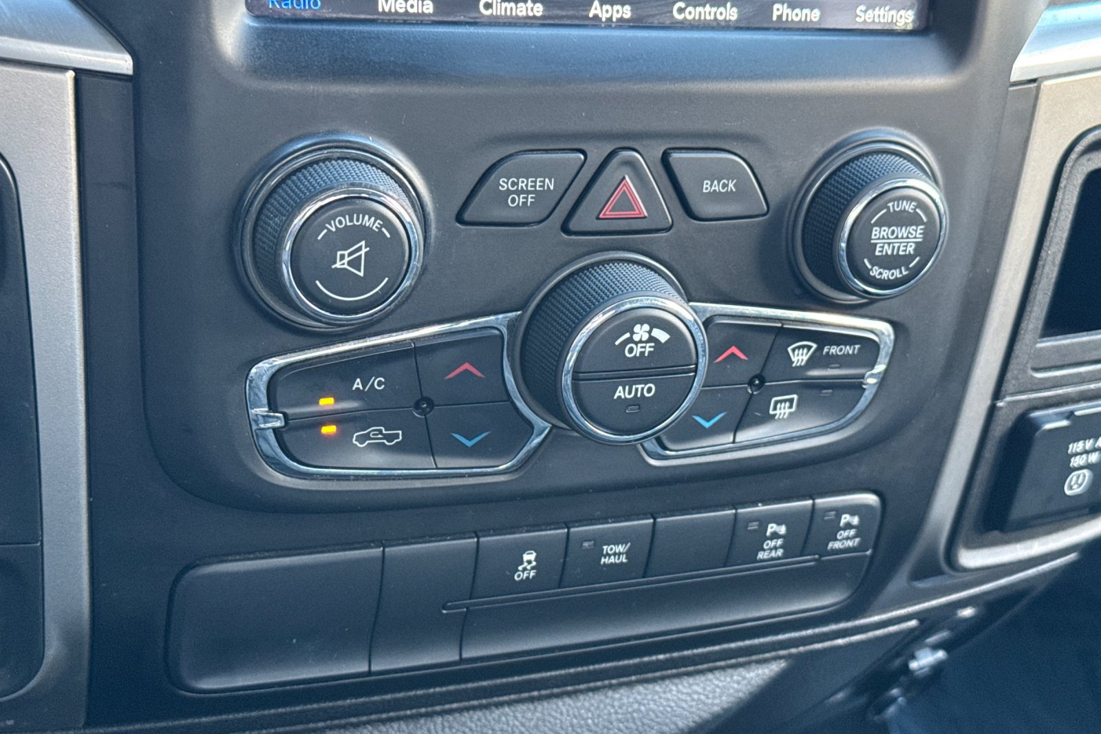 Used 2019 RAM 1500 Big Horn RWD image 28
