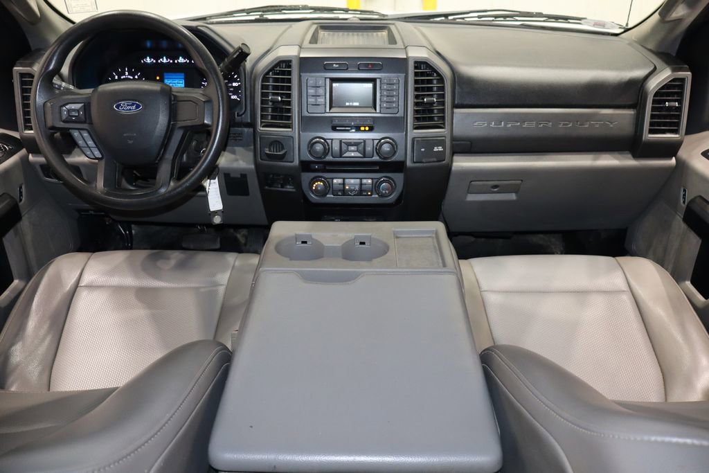 Used 2018 Ford F550 2WD Crew Cab Super Duty image 17