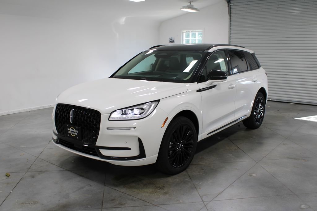 New 2026 Lincoln Corsair Reserve image 3