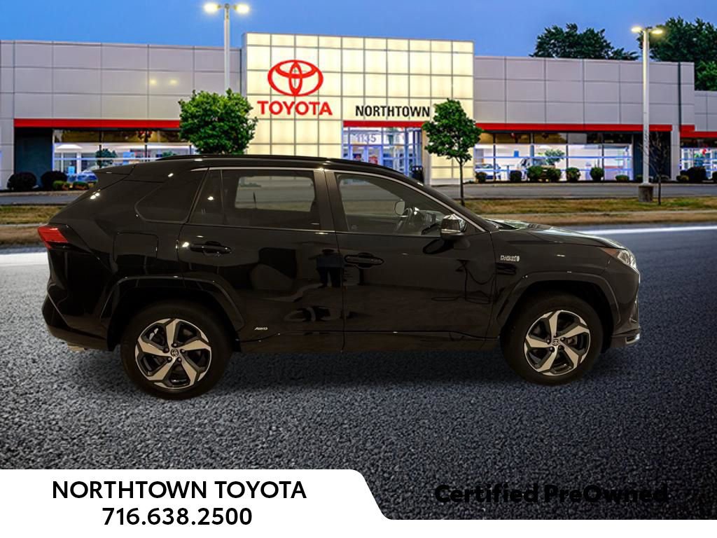 Used 2021 Toyota RAV4 SE w/ Weather & Moonroof Package AWD/4WD image 26
