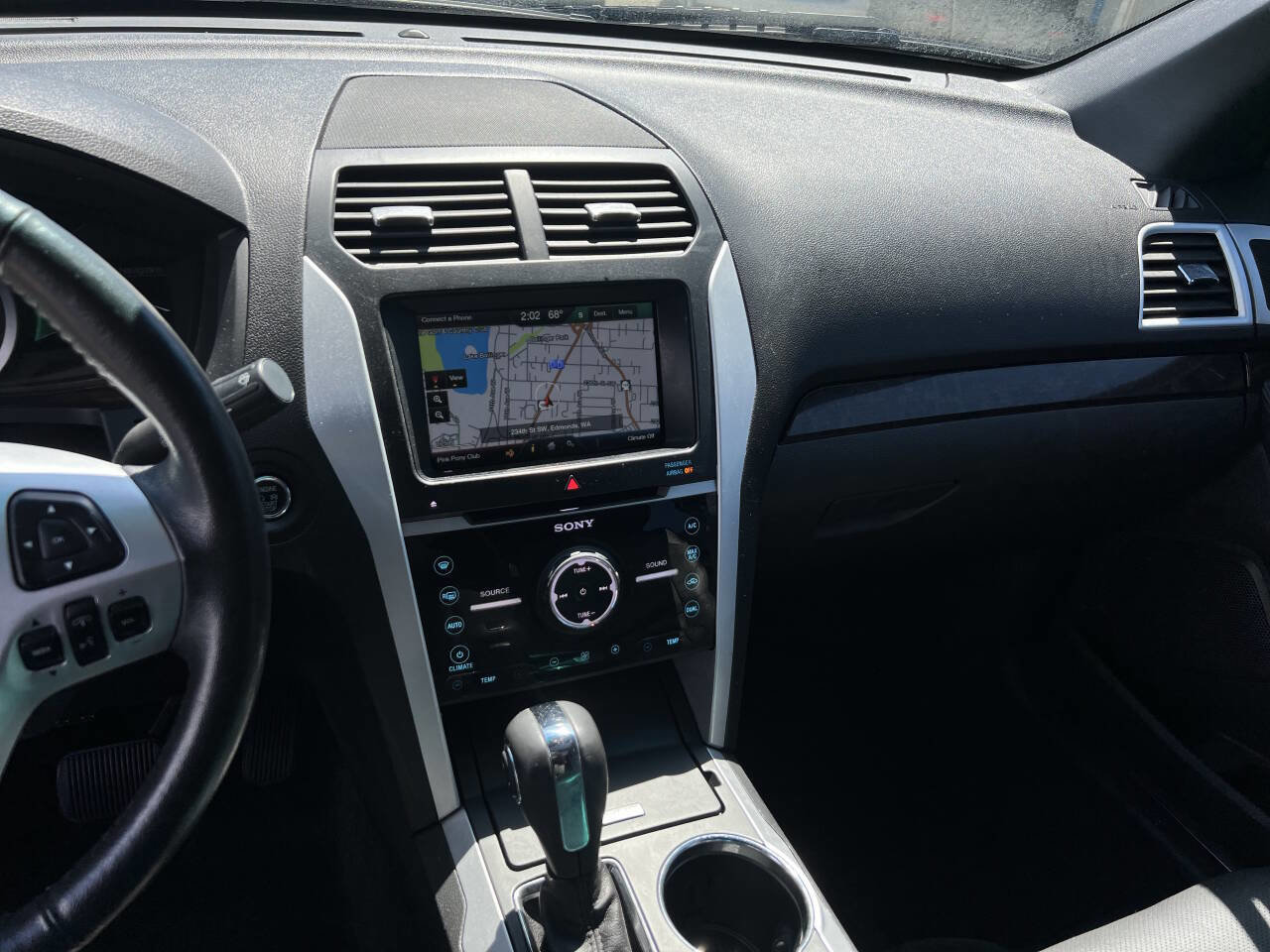 Used 2015 Ford Explorer Limited w/ Equipment Group 301A image 11