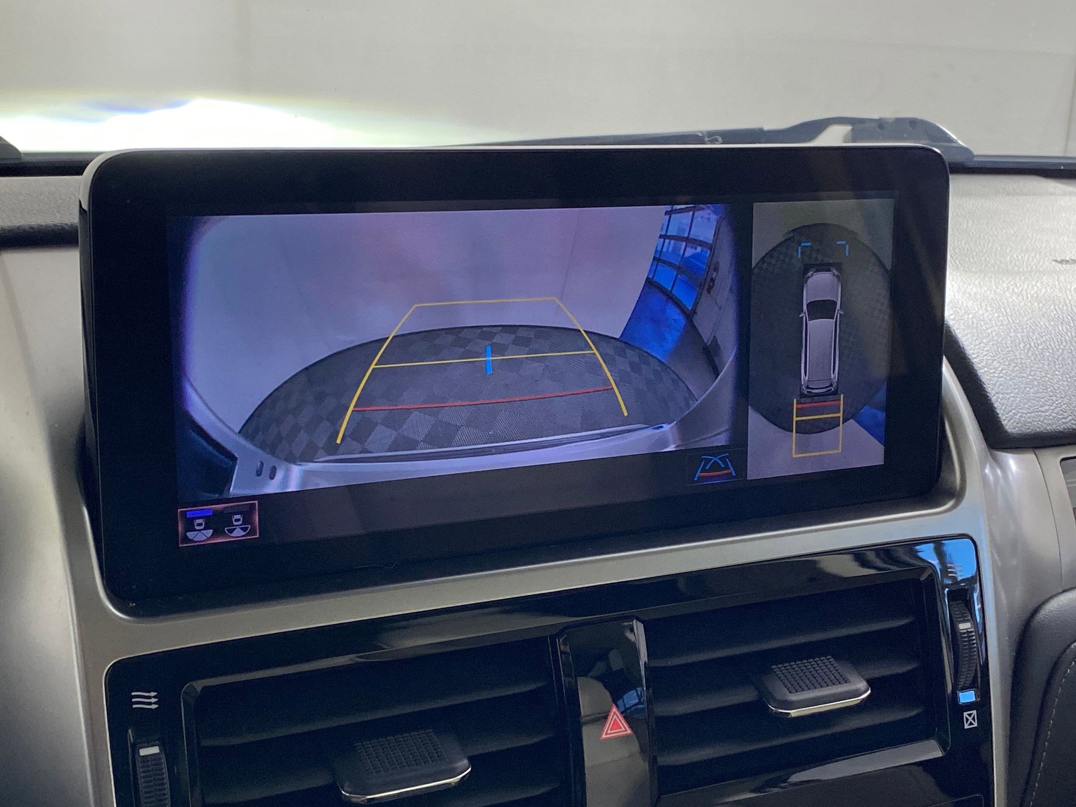 Used 2023 Lexus GX 460 Luxury w/ Off Road Package image 27