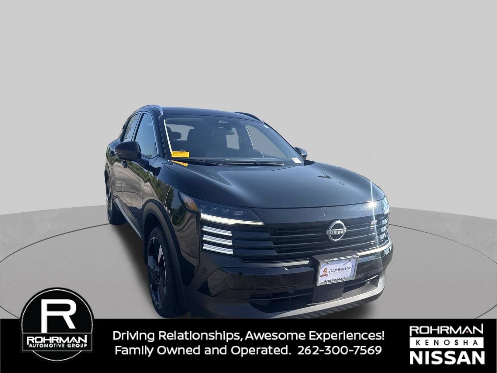 Used 2025 Nissan Kicks SR FWD image 3
