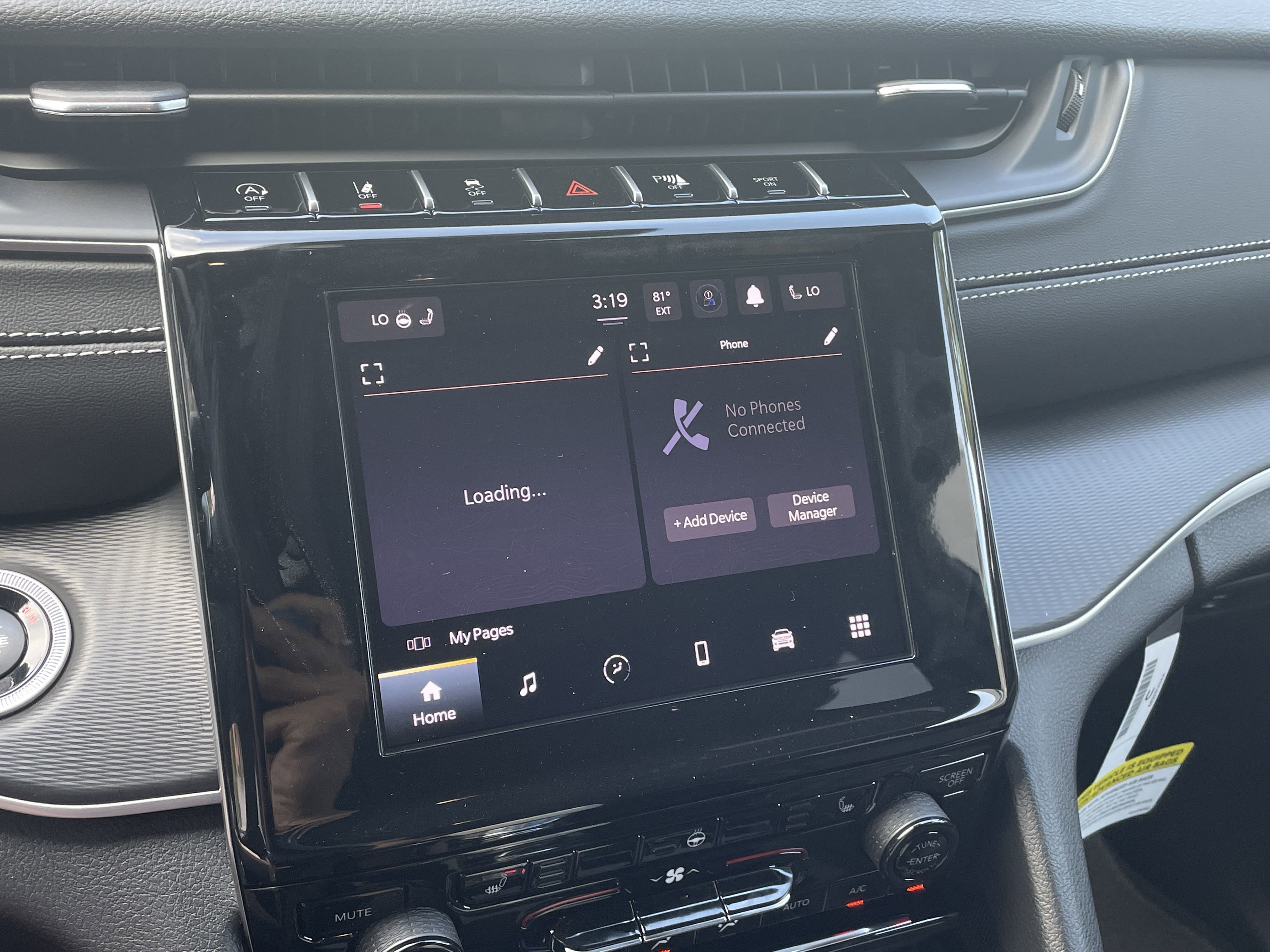 New 2025 Jeep Grand Cherokee Altitude image 20