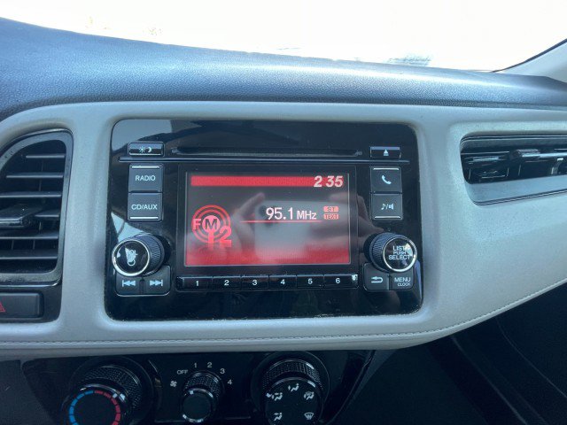 Used 2016 Honda HR-V LX image 29