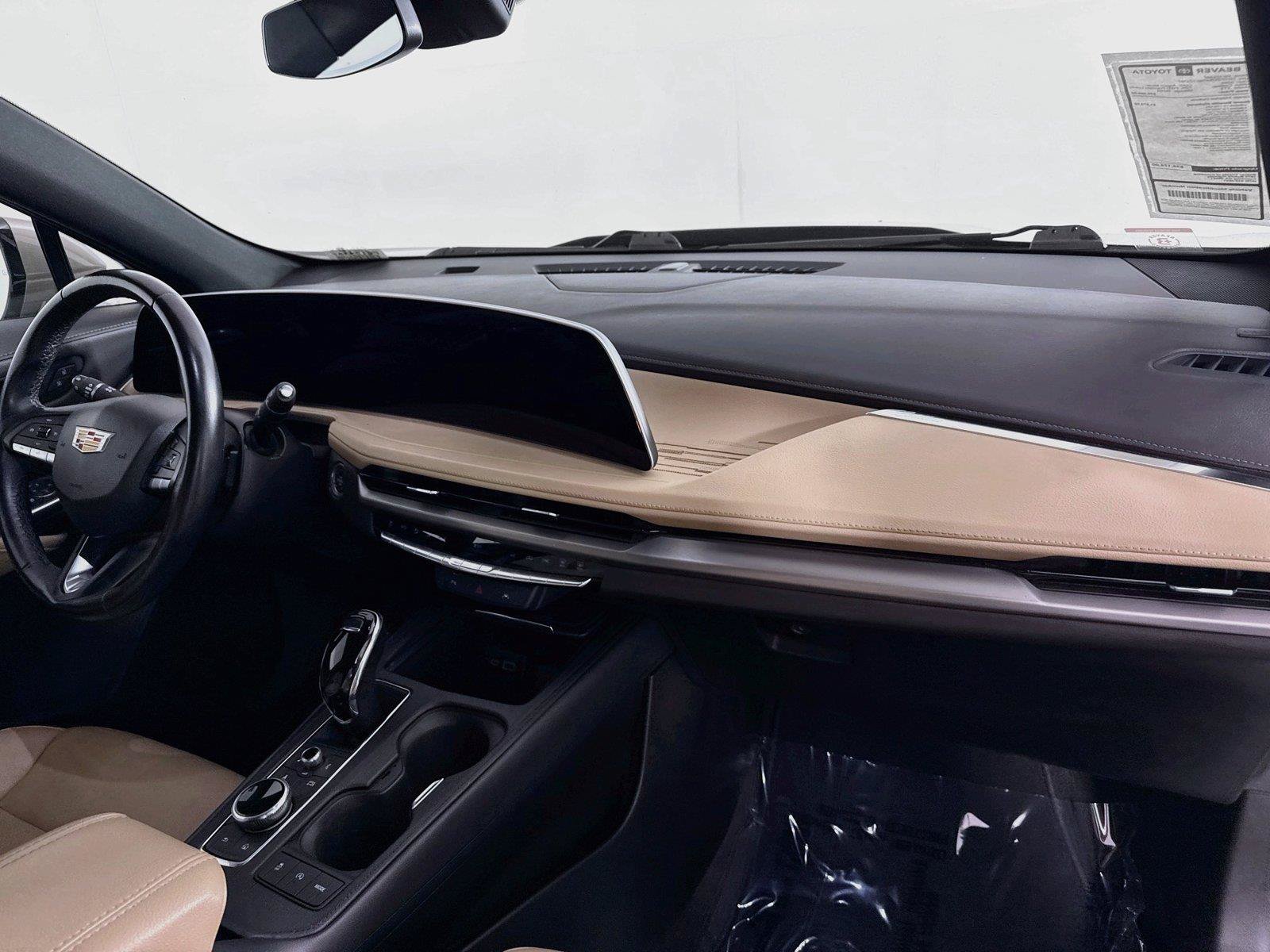 Used 2025 Cadillac XT4 Premium Luxury FWD image 44