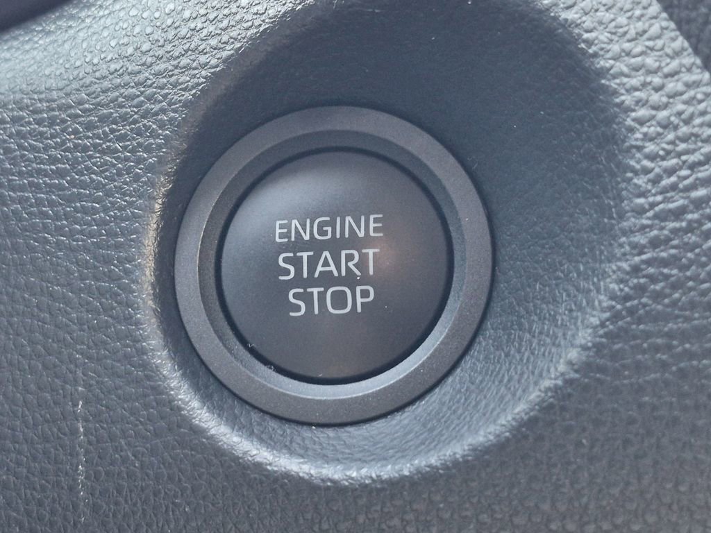 Used 2024 Toyota Corolla Cross XLE w/ Convenience Package image 28