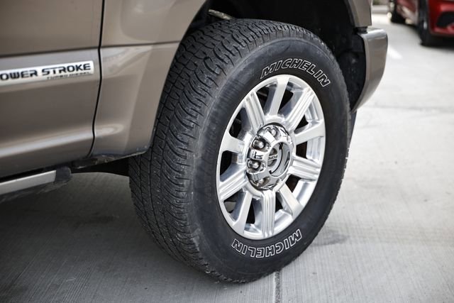 Used 2018 Ford F250 Limited w/ FX4 Off-Road Package image 7