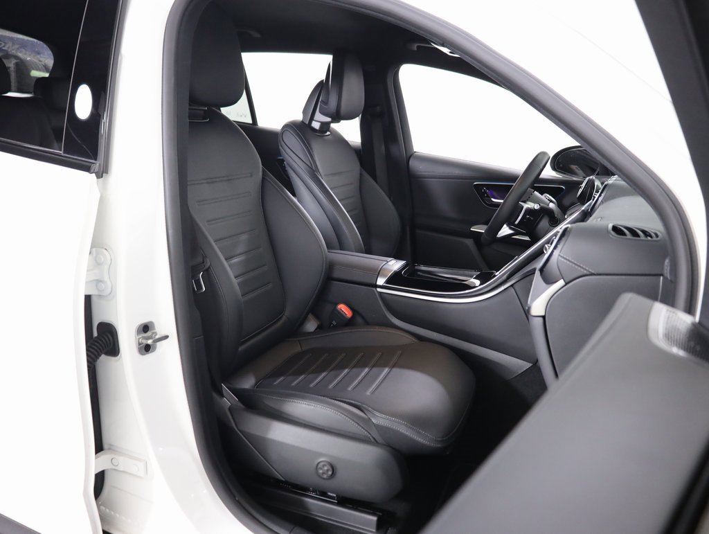 Certified 2025 Mercedes-Benz GLC 300 4MATIC image 45