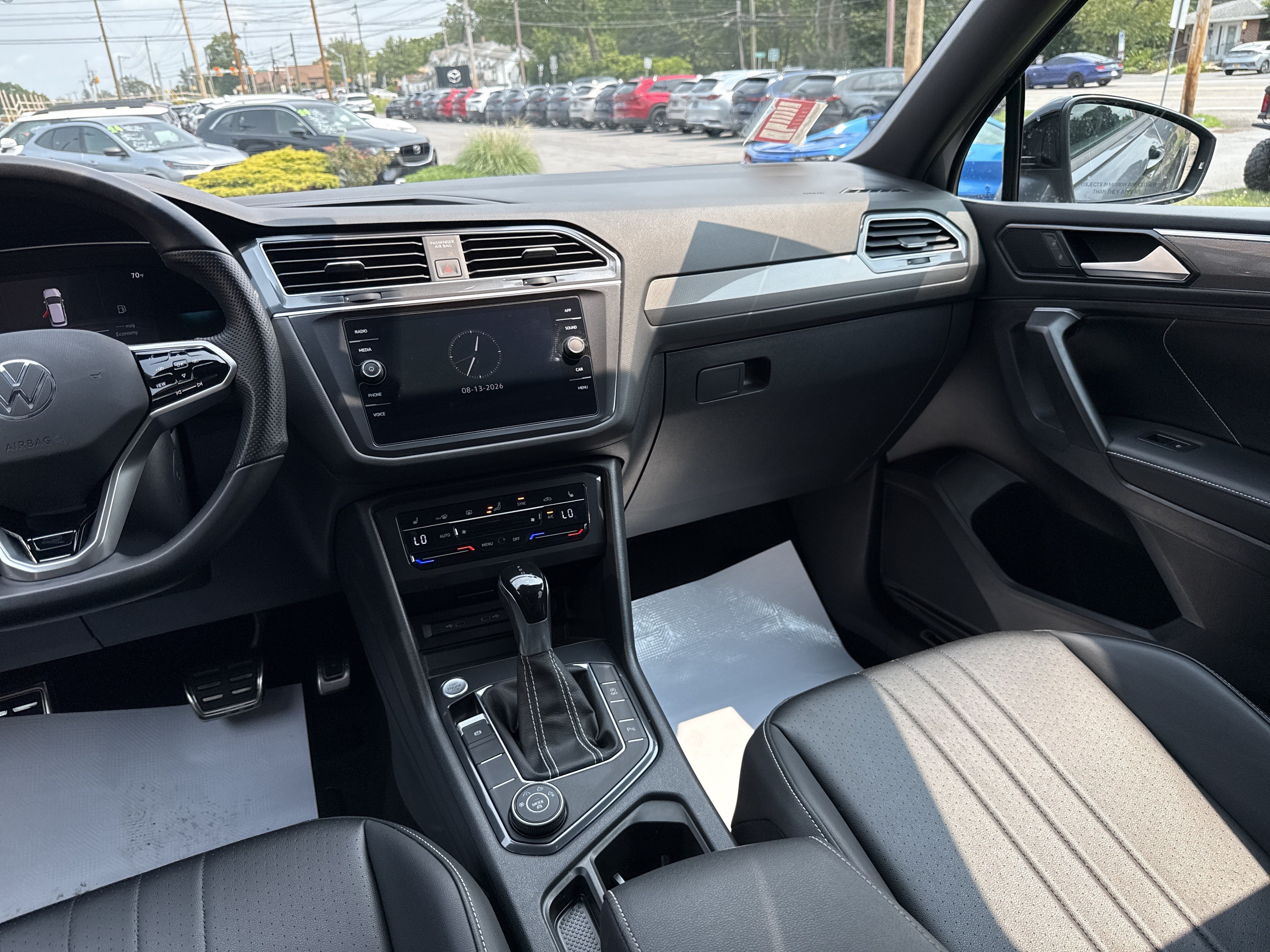 Used 2024 Volkswagen Tiguan SE R-Line AWD/4WD image 22