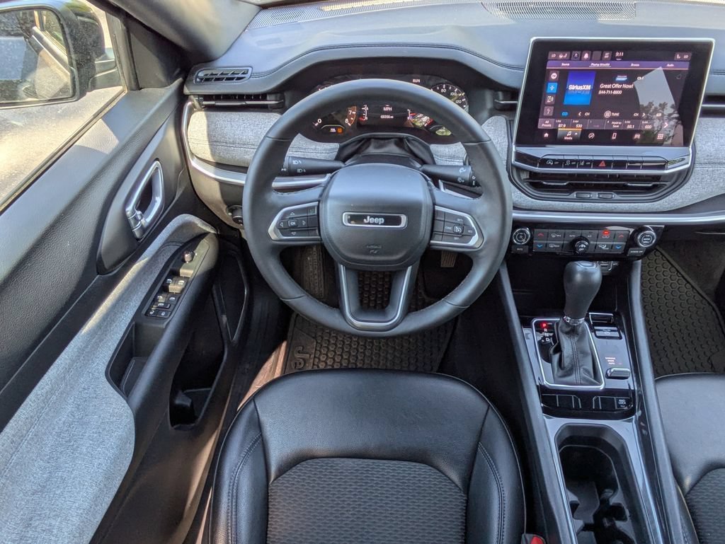 Used 2023 Jeep Compass Latitude w/ Convenience Group AWD/4WD image 19