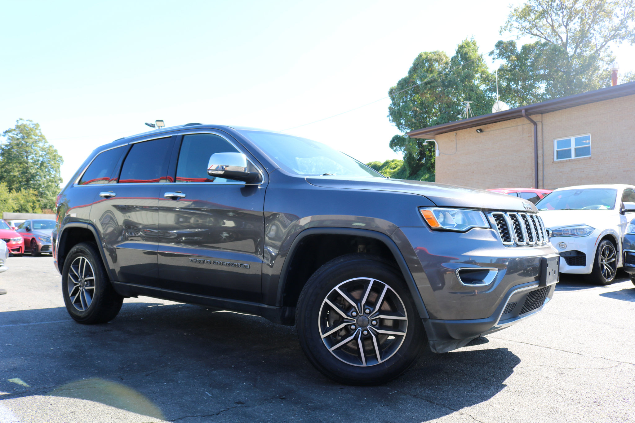Used 2021 Jeep Grand Cherokee Limited w/ Luxury Group II image 6