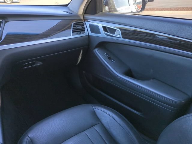 Used 2018 Genesis G80 3.8 AWD/4WD image 16
