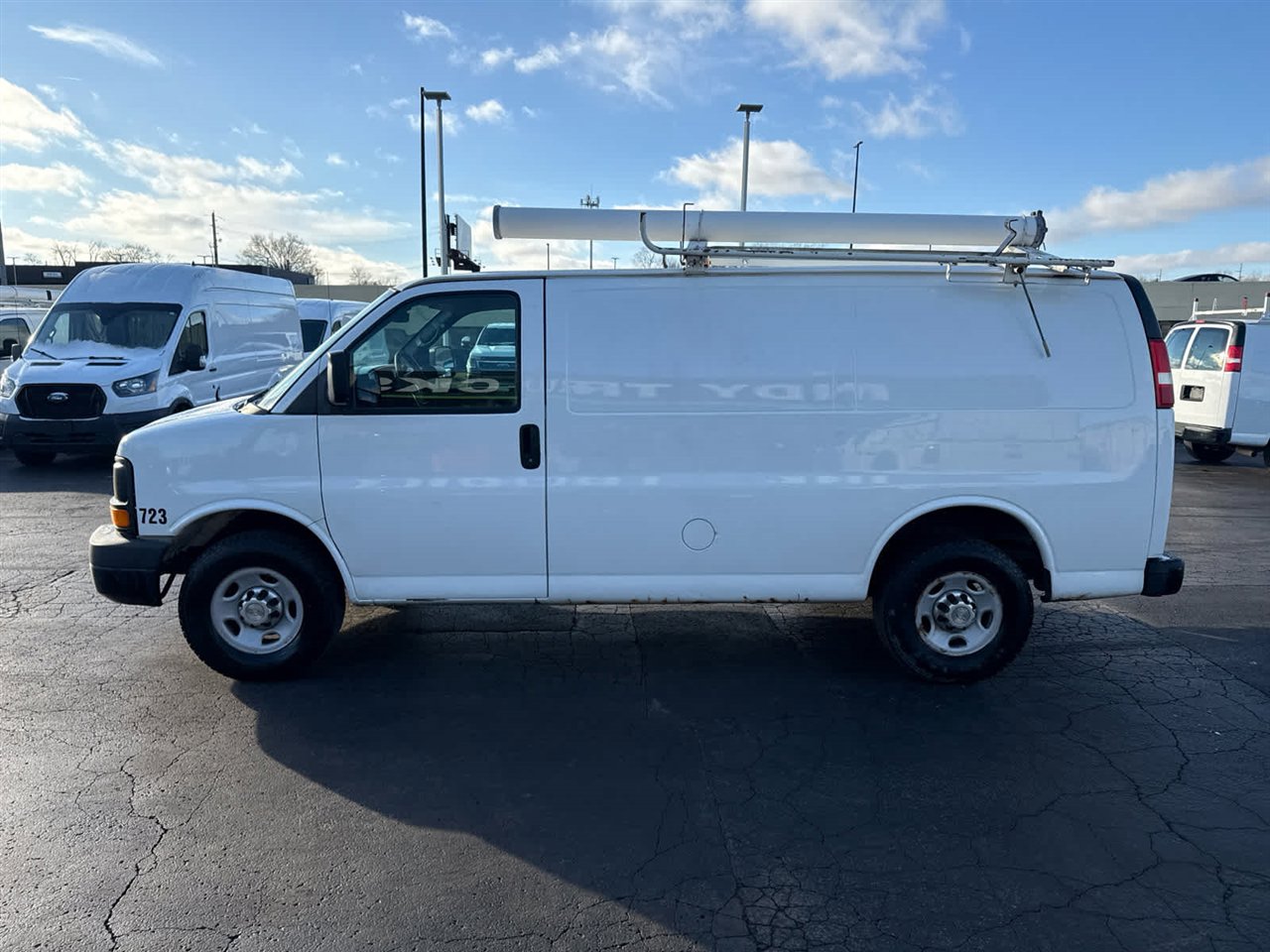 Used 2012 Chevrolet Express 2500 image 5