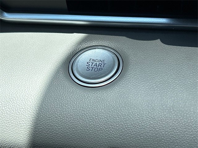 New 2025 Hyundai Elantra Sport FWD image 13