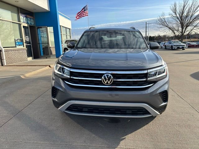 Used 2022 Volkswagen Atlas SE image 2