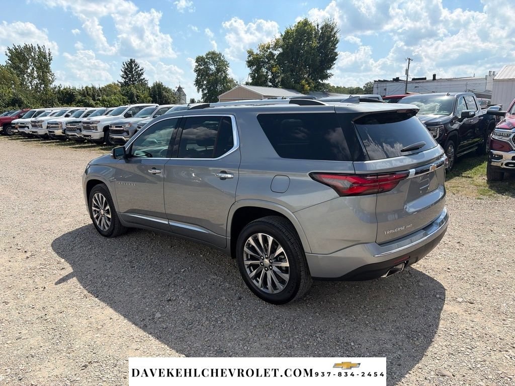 Used 2023 Chevrolet Traverse Premier AWD/4WD image 3