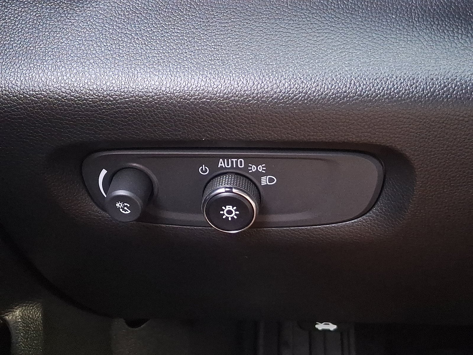 Used 2024 Chevrolet Traverse High Country FWD image 26