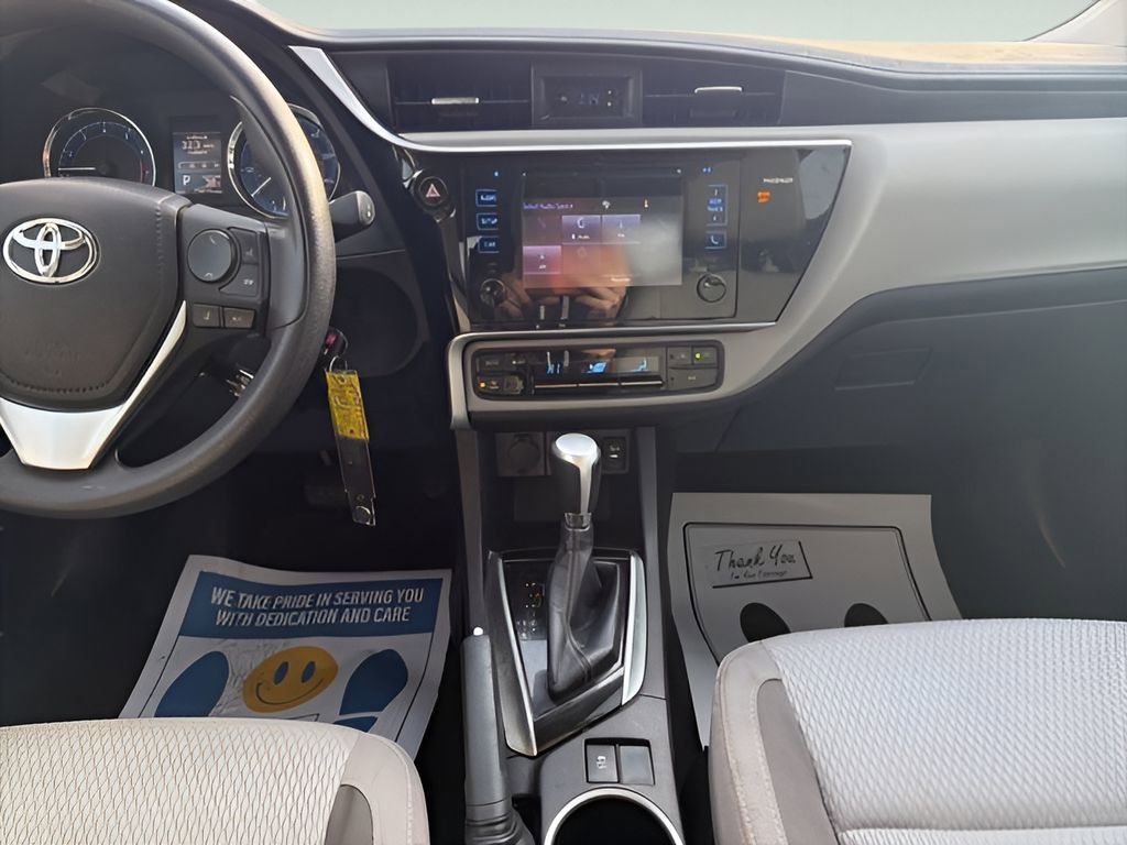 Used 2017 Toyota Corolla L image 16