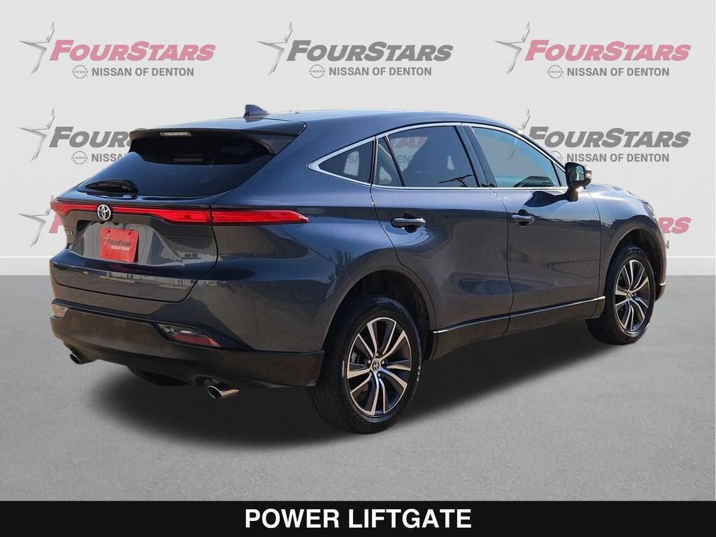 Used 2023 Toyota Venza LE AWD/4WD image 4