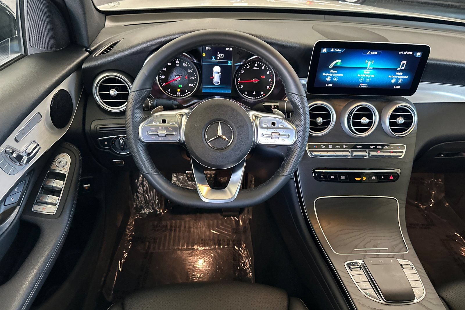 Certified 2021 Mercedes-Benz GLC 300 4MATIC Coupe image 17