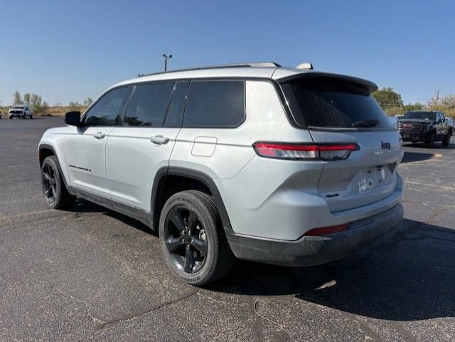 Used 2024 Jeep Grand Cherokee L Altitude AWD/4WD image 4
