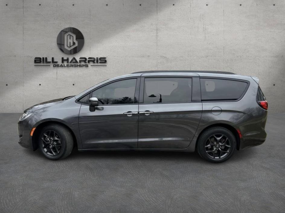 Used 2020 Chrysler Pacifica Limited w/ S Appearance Package image 6