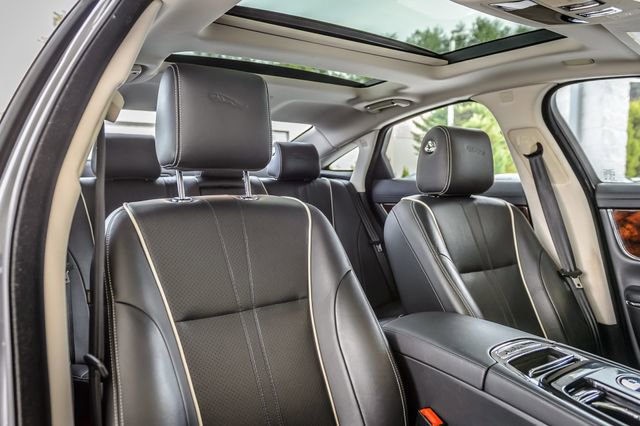 Used 2018 Jaguar XJ R-Sport RWD image 38