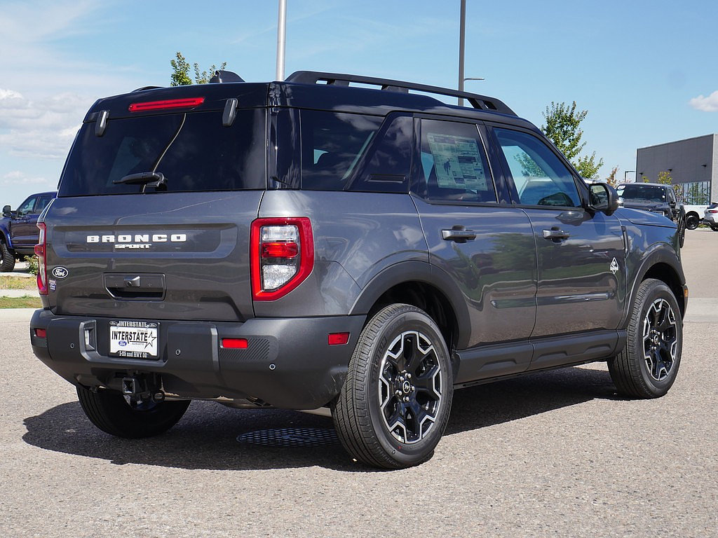 New 2026 Ford Bronco Sport Outer Banks w/ Outer Banks Tech Package+ AWD/4WD image 5