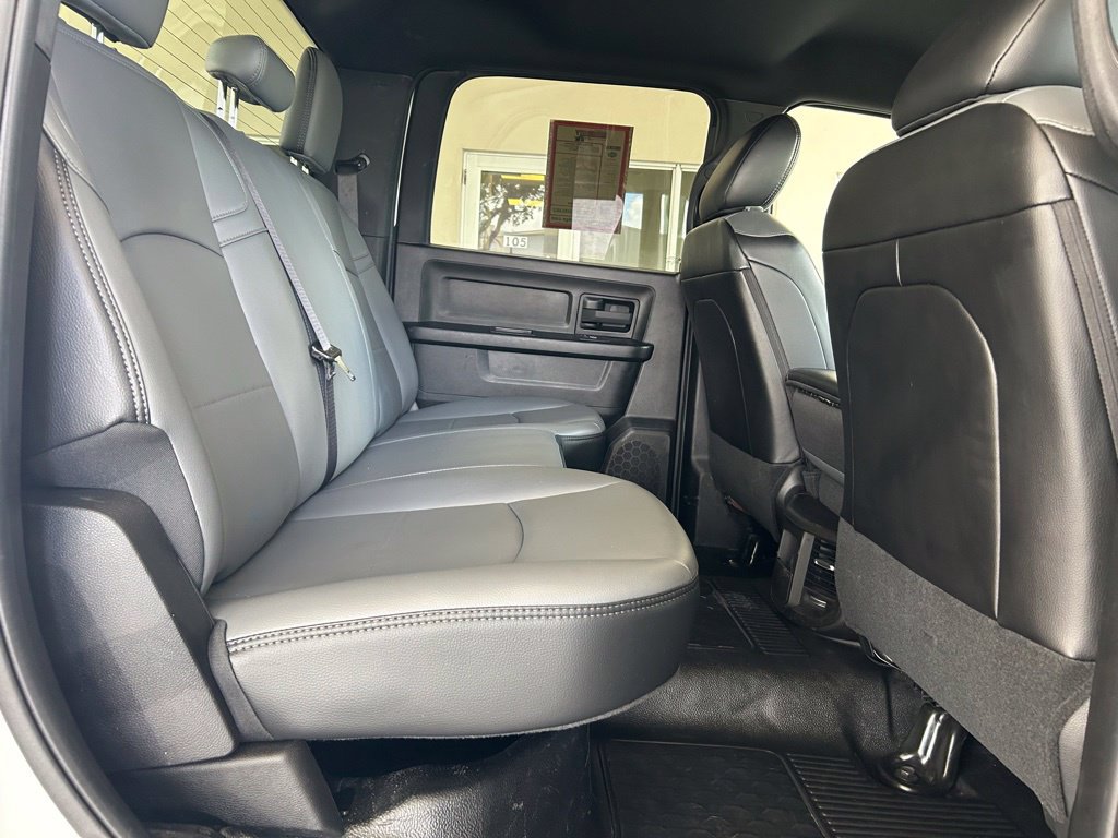 Used 2026 RAM 3500 Tradesman w/ Chrome Appearance Group RWD image 24