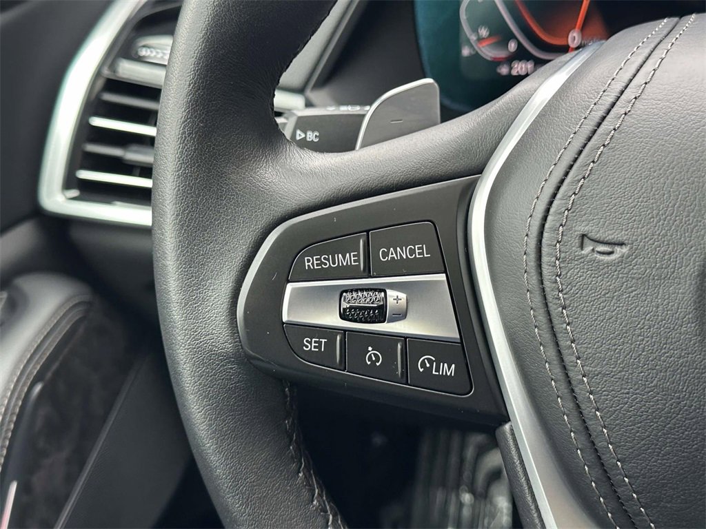 Used 2022 BMW X5 xDrive40i w/ Executive Package image 23