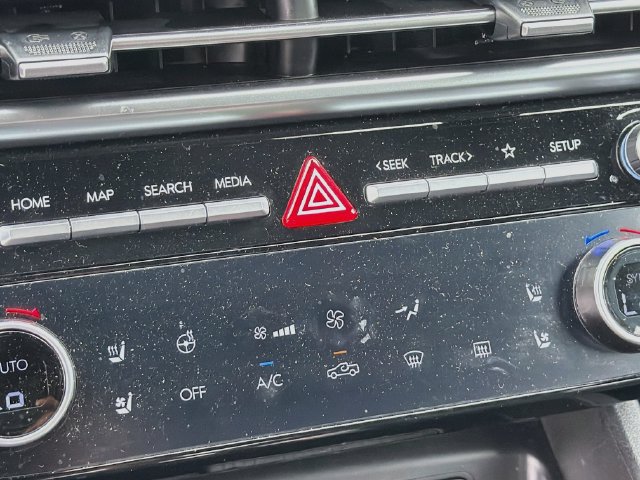 Certified 2026 Hyundai Santa Cruz Limited AWD/4WD image 22