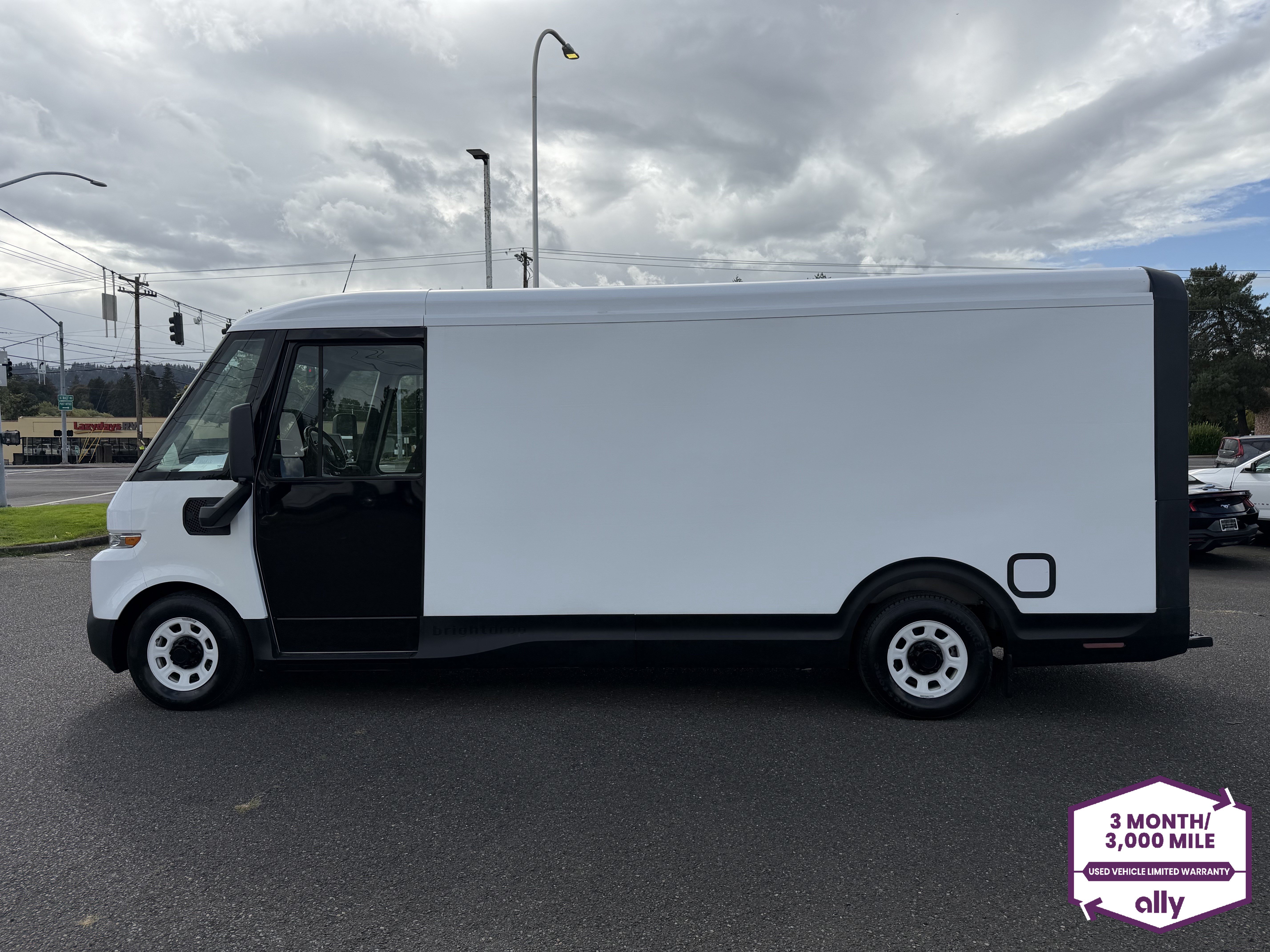 Used 2023 Chevrolet Brightdrop 600 w/ Active Safety Package 2 AWD/4WD image 2