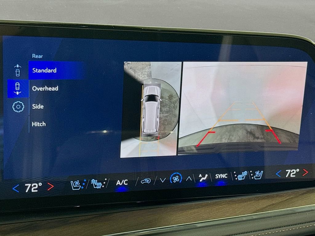 New 2026 Chevrolet Suburban High Country image 9