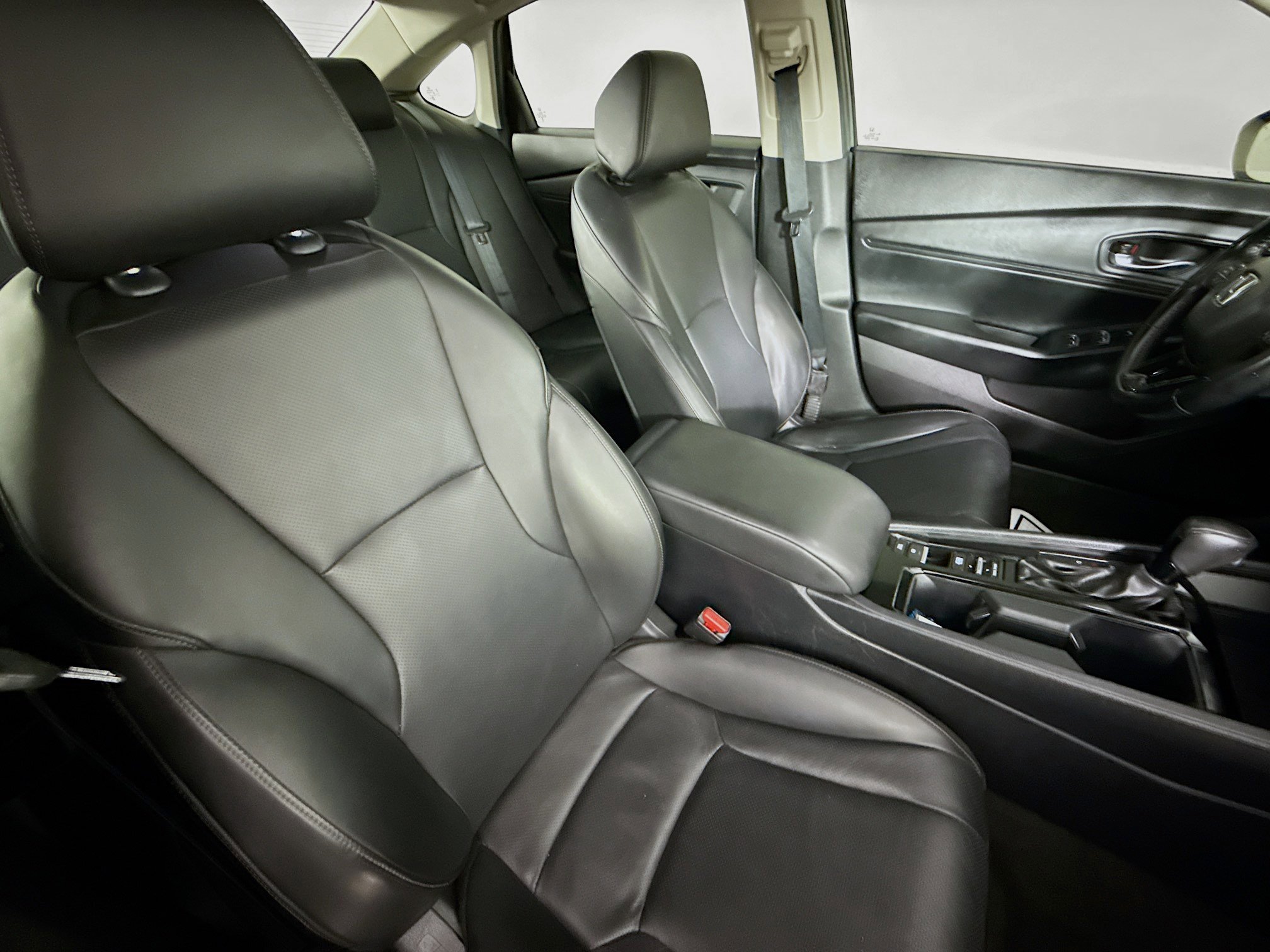 Certified 2024 Honda Accord EX-L image 34