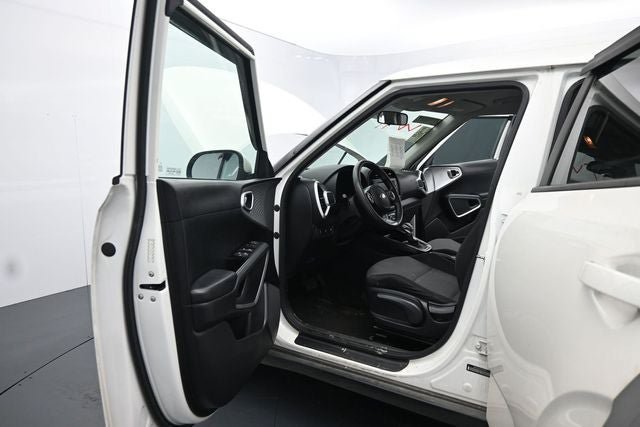 Used 2021 Kia Soul LX FWD image 16