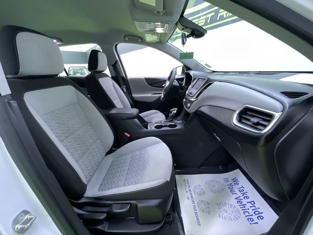 Used 2024 Chevrolet Equinox LS image 28