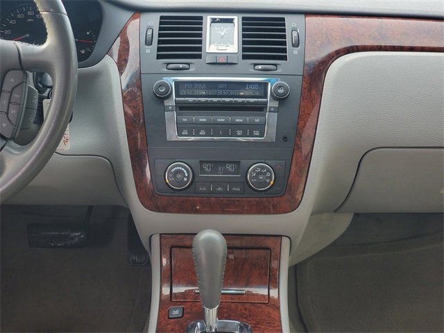 Used 2006 Cadillac DTS w/ Sun And Sound Package image 29