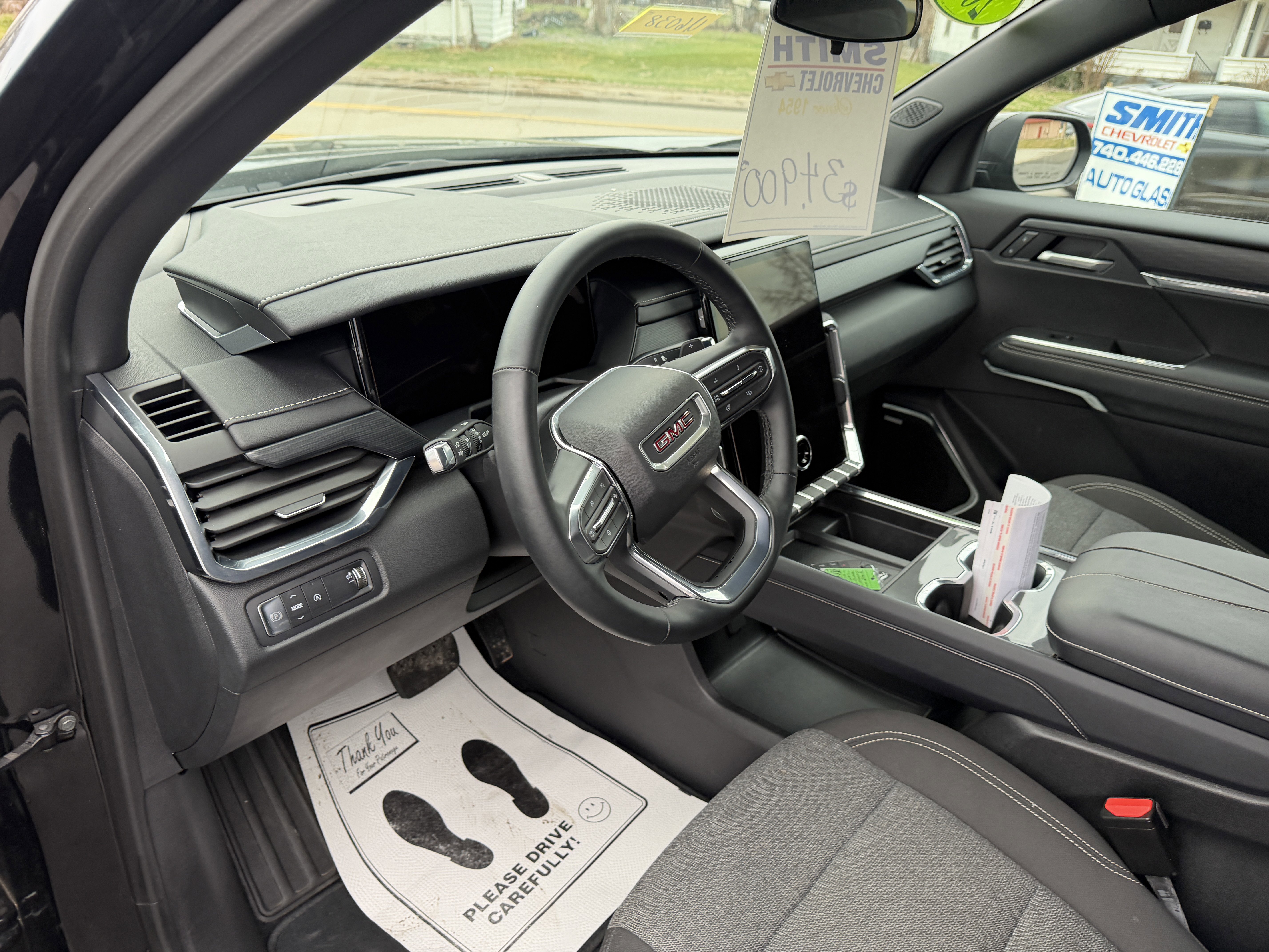 Used 2025 GMC Acadia Elevation image 16