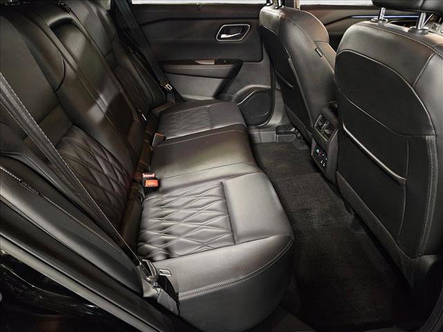 Used 2025 Nissan Rogue Platinum w/ Platinum Premium Package FWD image 19